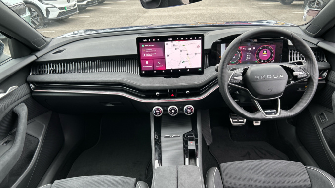 Skoda Superb 1.5 TSI e-TEC Sportline 5dr DSG Petrol Hatchback - Image 9